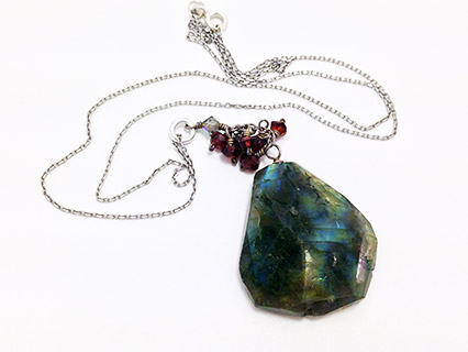Necklace Labradorite & Garnet Crystals